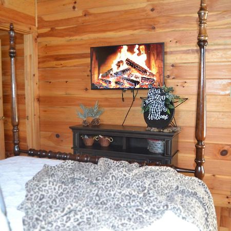 The Willow, Secluded And Cozy Country Cabin Ravenna Exterior photo