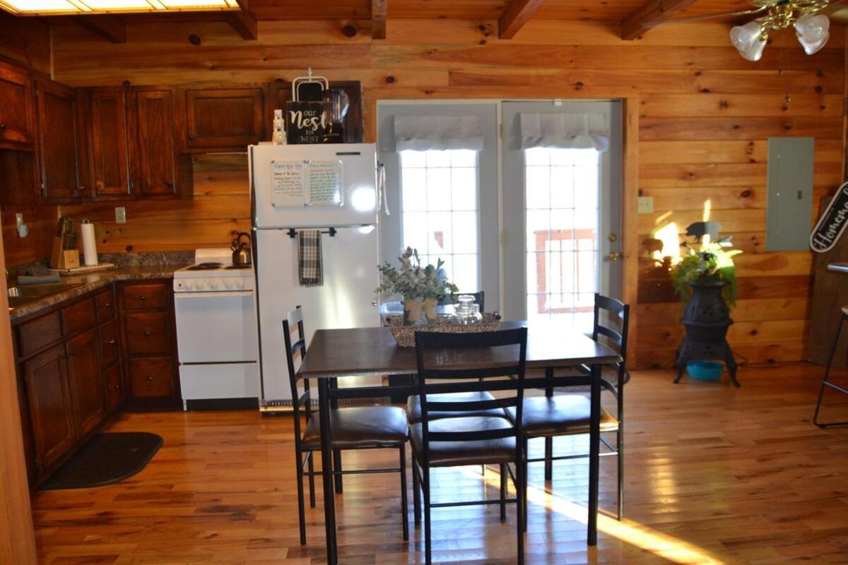 The Willow, Secluded And Cozy Country Cabin Ravenna Exterior photo