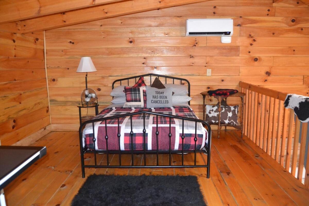 The Willow, Secluded And Cozy Country Cabin Ravenna Exterior photo